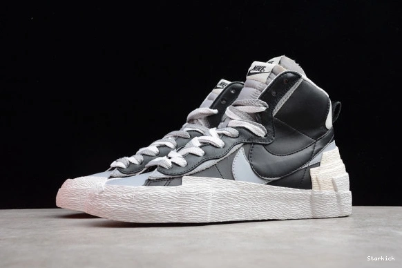 MID SACAI X BV0072-002 BLAZER GREY NIKE BLACK 0811